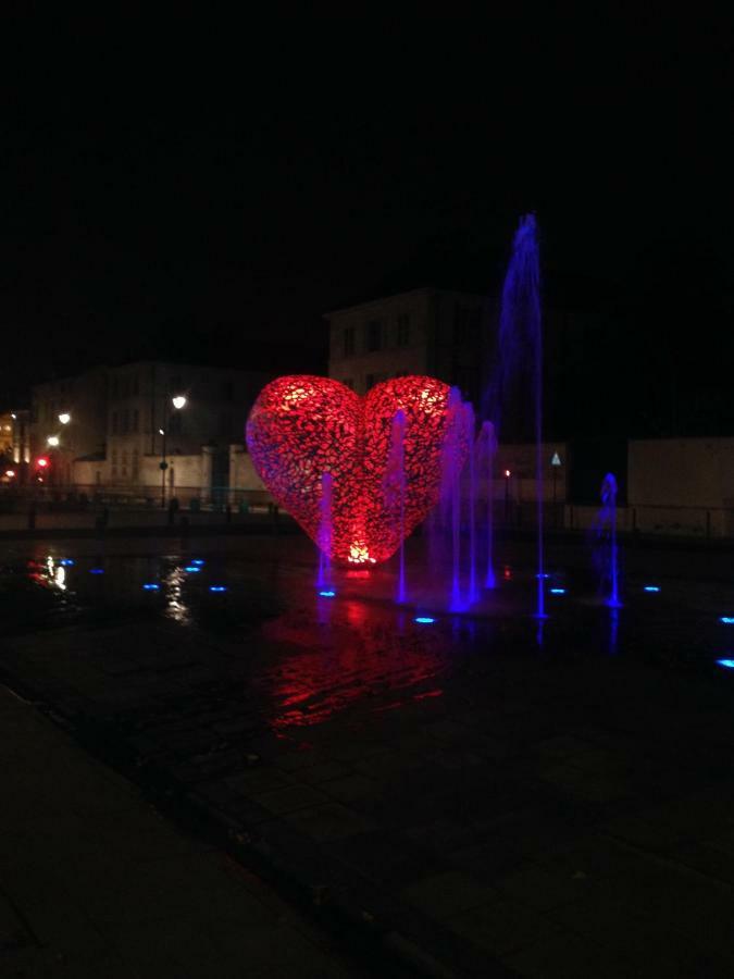 Le St Frobert Au Coeur De Troyesアパートメント エクステリア 写真